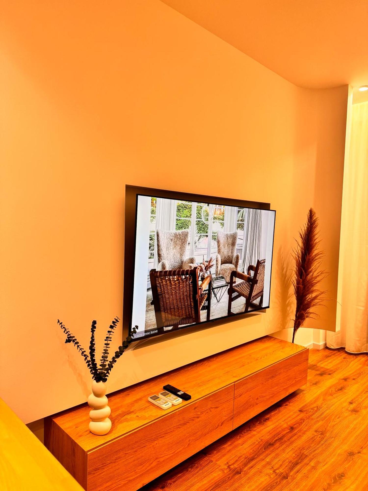 Agate Luxury 2b * Tirana